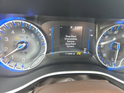 Used 2020 Chrysler Pacifica Touring-L image 21