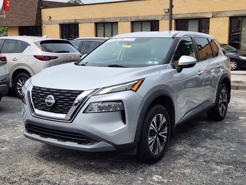 Certified 2022 Nissan Rogue SV AWD/4WD image 2