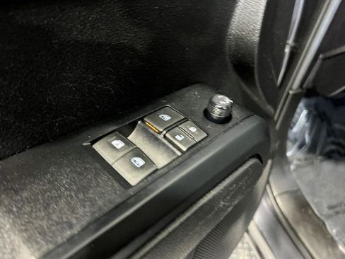 Used 2021 Toyota Tacoma SR image 22