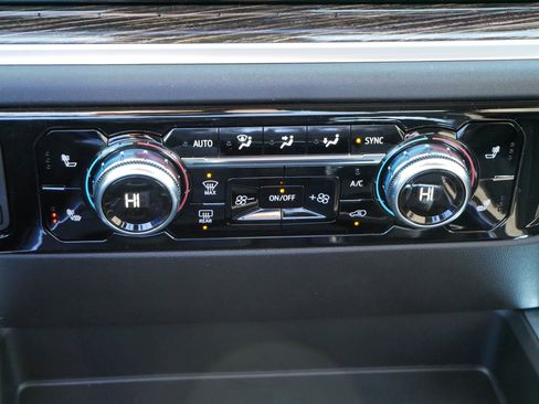 New 2026 GMC Sierra 1500 Elevation w/ Preferred Package AWD/4WD image 8