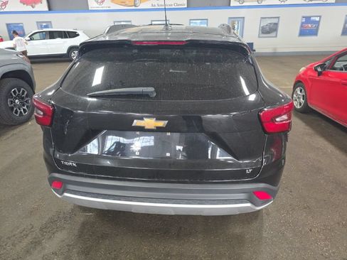 Certified 2024 Chevrolet Trax LT FWD image 3