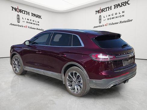 Used 2022 Lincoln Nautilus Reserve AWD/4WD image 7