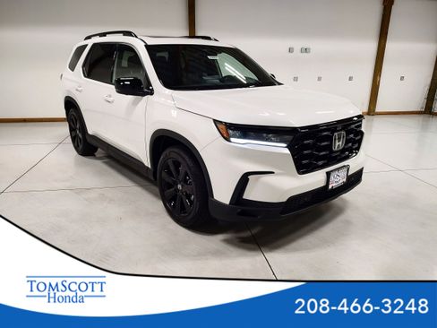 New 2025 Honda Pilot Black Edition image 1