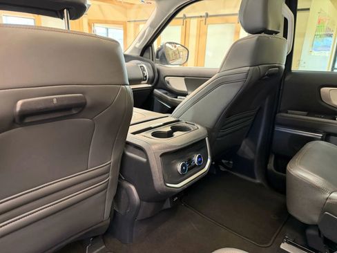Used 2025 Ford Expedition Max Active image 19