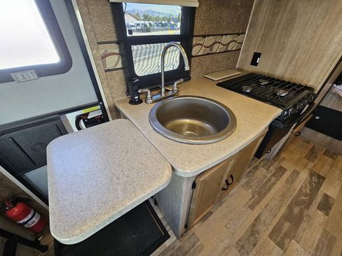 Used 2015 Mercedes-Benz Sprinter 3500 image 14