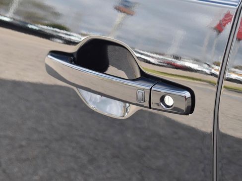 New 2026 Nissan Frontier SV w/ SV Convenience Package image 4