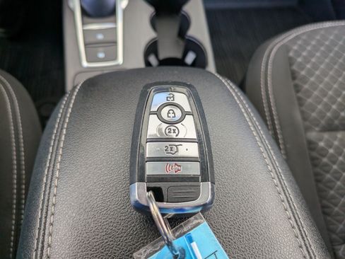 Certified 2023 Ford Escape Active AWD/4WD image 30