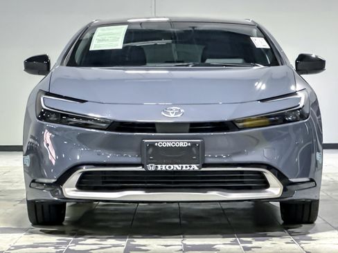 Used 2024 Toyota Prius Prime Premium image 5