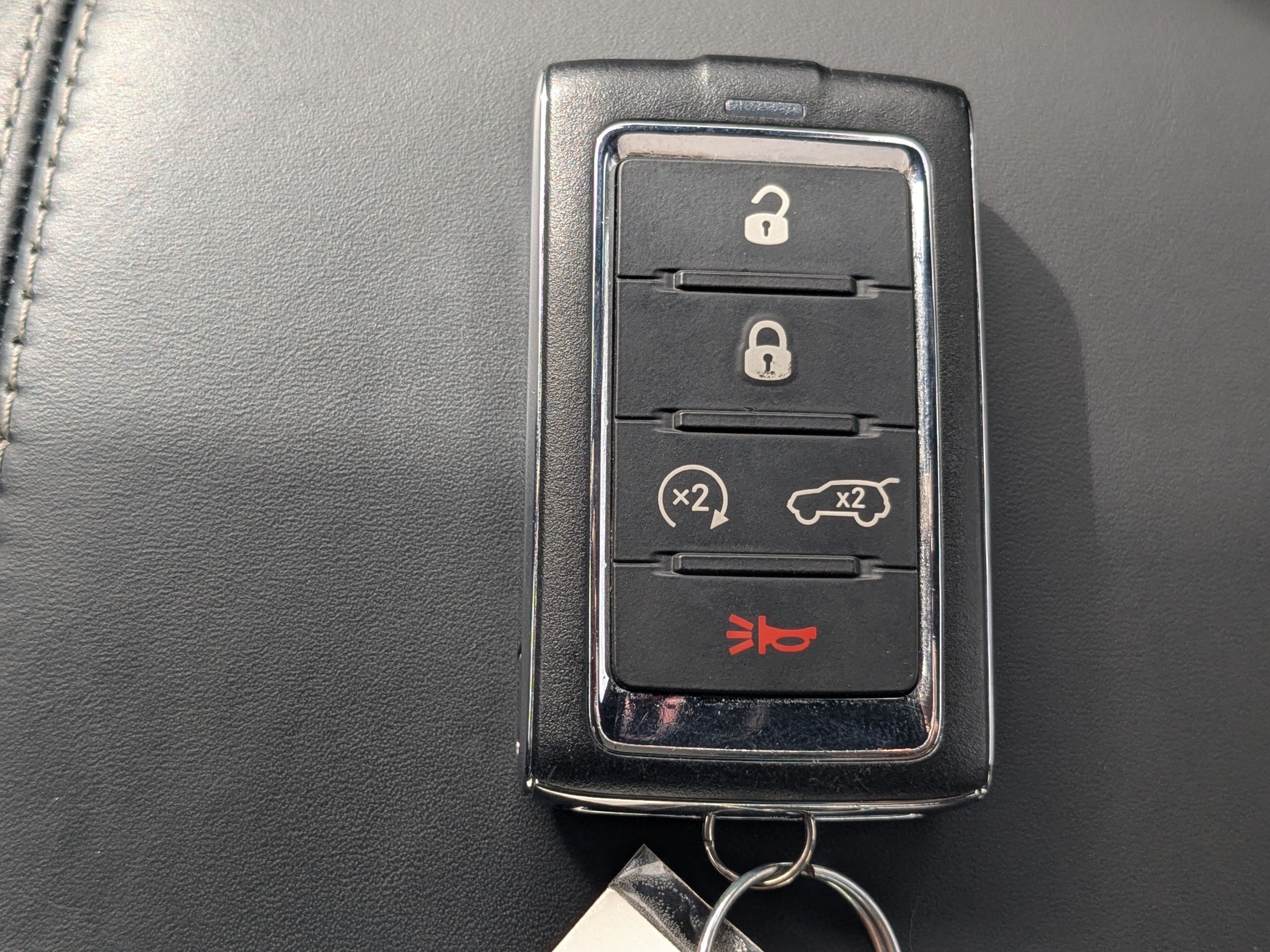 Used 2023 Jeep Grand Cherokee Overland AWD/4WD image 10