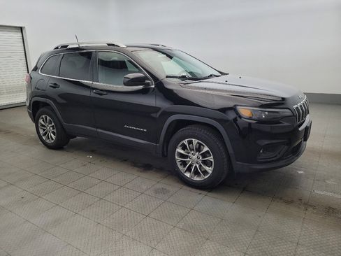 Used 2019 Jeep Cherokee Latitude Plus w/ Comfort/Convenience Group image 11
