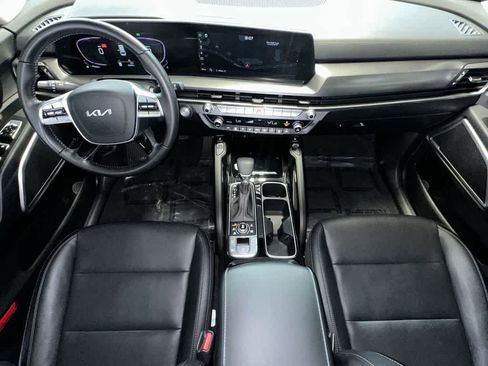 Certified 2024 Kia Telluride S w/ S Sunroof Package AWD/4WD image 24