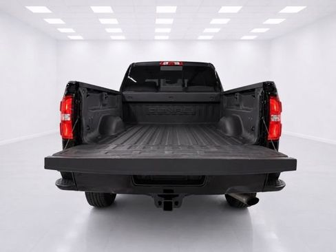 Used 2018 GMC Sierra 2500 Denali AWD/4WD image 11
