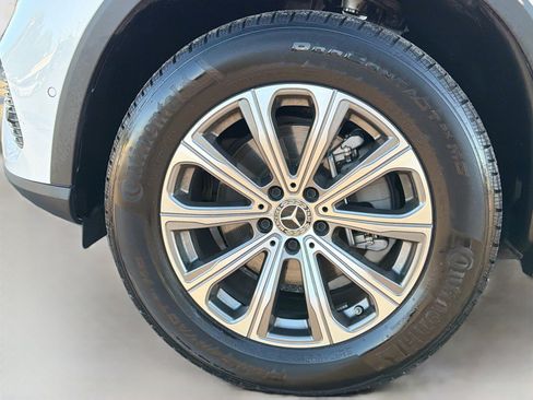 Used 2024 Mercedes-Benz GLC 300 w/ Winter Package image 42