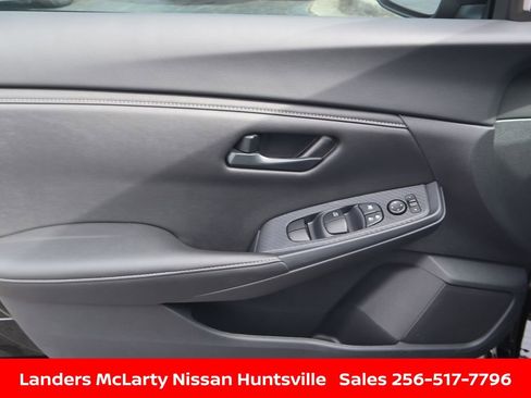 Used 2025 Nissan Sentra S FWD image 20