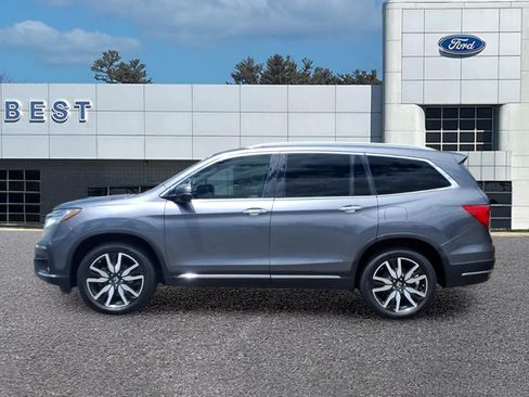 Used 2022 Honda Pilot Touring image 2