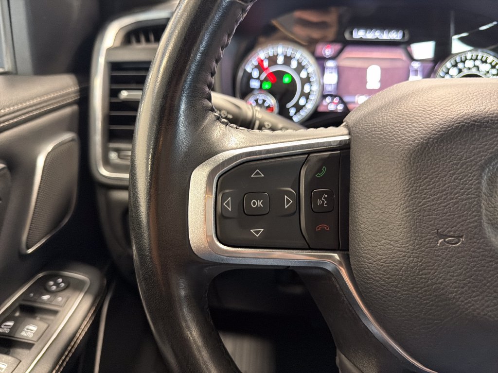 Used 2023 RAM 1500 Laramie AWD/4WD image 13