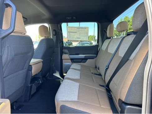 New 2026 Ford F250 XLT w/ XLT Premium Package AWD/4WD image 16