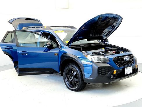 Used 2024 Subaru Outback Wilderness AWD/4WD image 12