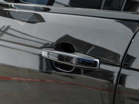 Used 2020 Land Rover Range Rover Long Wheelbase Autobiography image 38