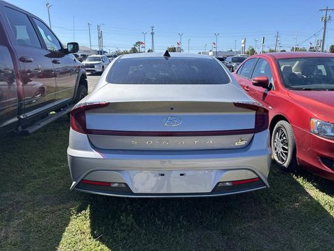 Used 2023 Hyundai Sonata SE image 4