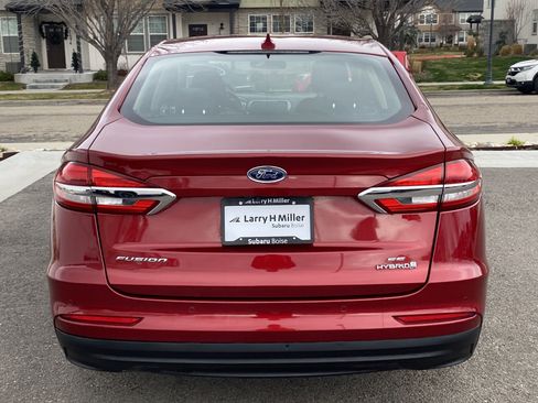 Used 2019 Ford Fusion SE image 5