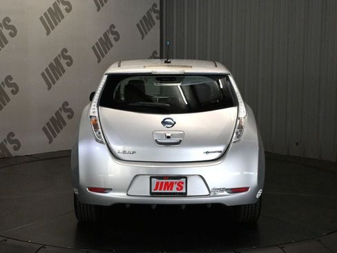 Used 2014 Nissan Leaf SL w/ Premium Package FWD image 6