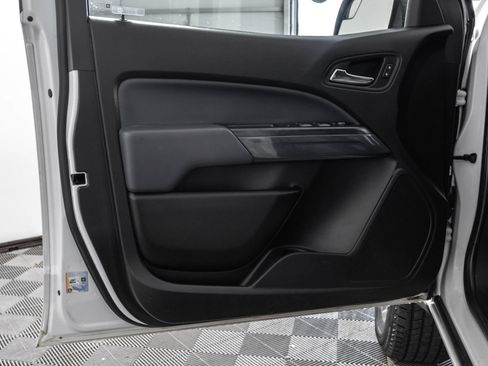 Used 2019 Chevrolet Colorado Z71 AWD/4WD image 34