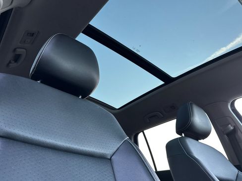 Used 2022 Volkswagen Atlas SEL image 18