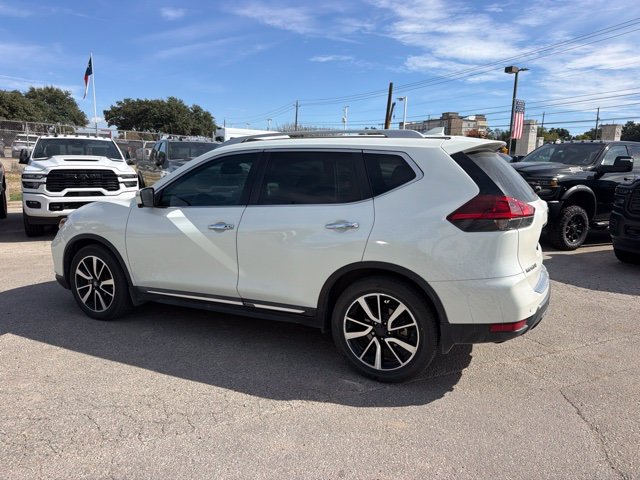 Used 2019 Nissan Rogue SL w/ Premium Package FWD image 4