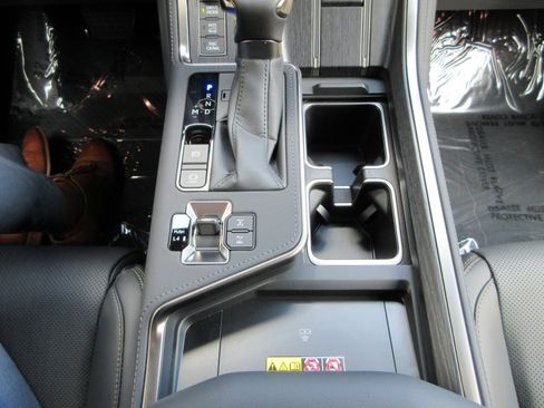 Used 2026 Lexus GX 550 AWD/4WD image 48