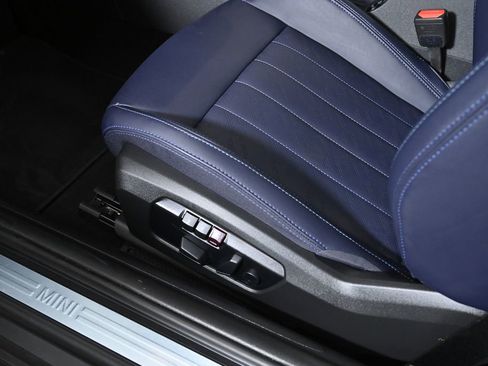 Certified 2025 MINI Cooper S image 24