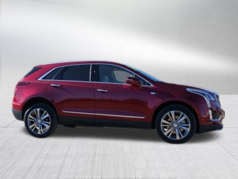 Used 2020 Cadillac XT5 Premium Luxury image 2