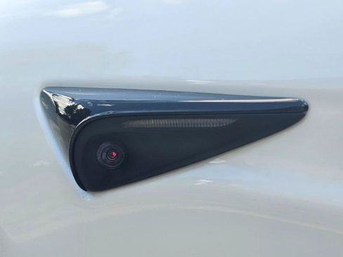 Used 2023 Tesla Model S AWD/4WD image 32