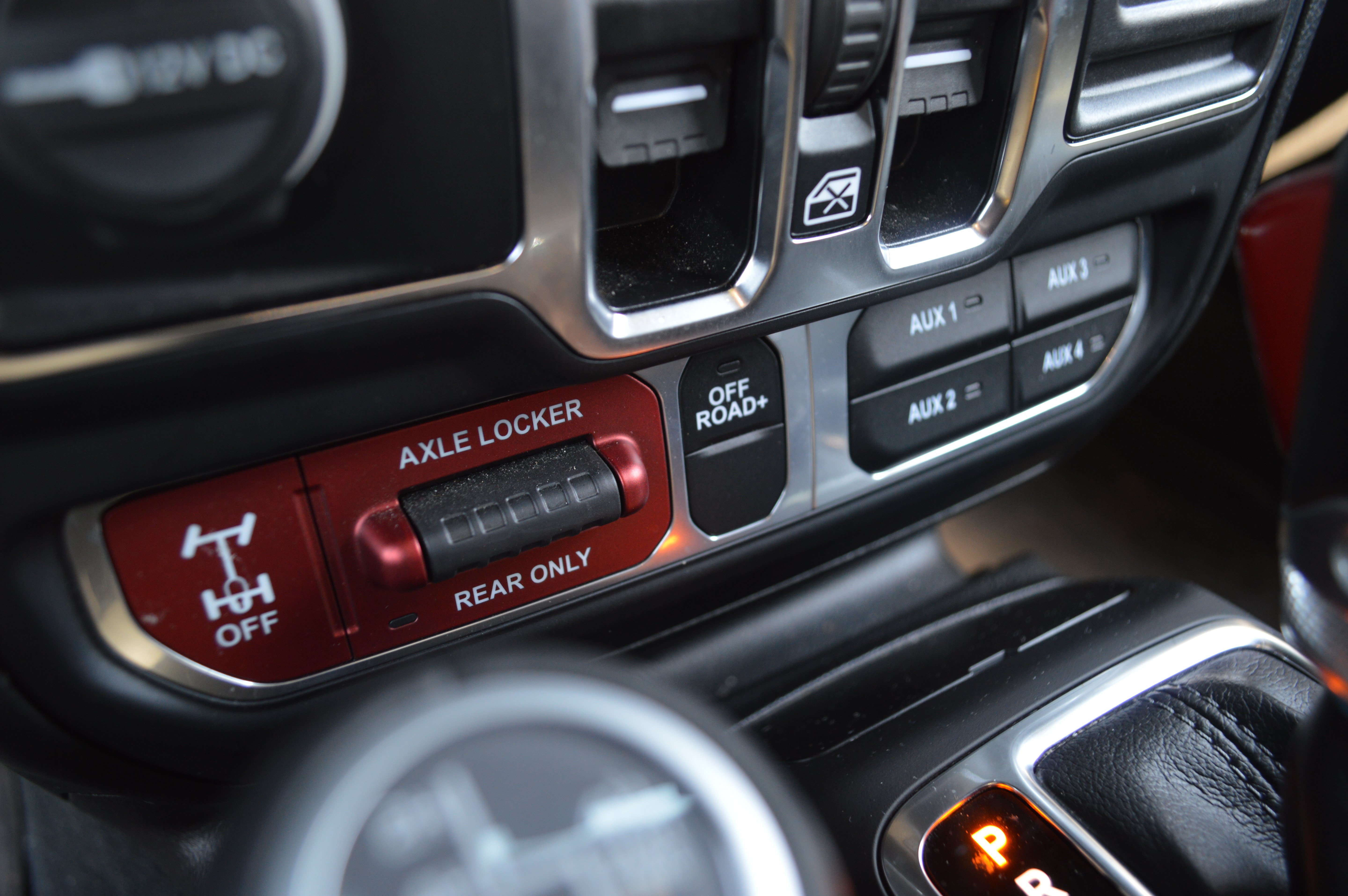 Used 2024 Jeep Gladiator Mojave AWD/4WD image 26
