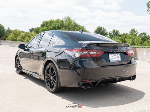 Used 2022 Toyota Camry XSE FWD image 5