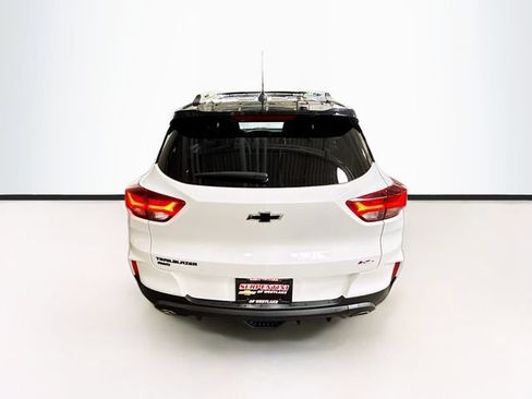 Used 2023 Chevrolet TrailBlazer RS w/ Sun and Liftgate Package AWD/4WD image 7