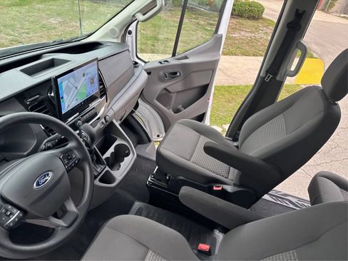 Used 2025 Ford Transit 350 XLT RWD image 17