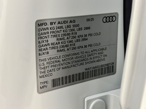 Used 2025 Audi Q5 Premium w/ Convenience Package AWD/4WD image 28