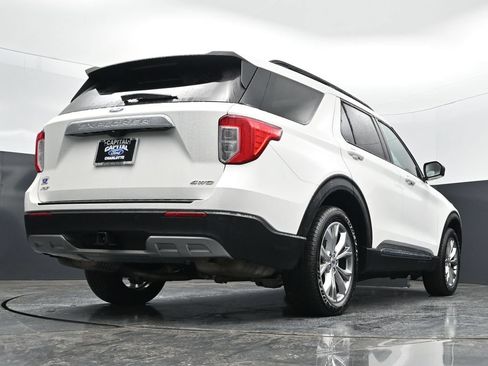 Used 2023 Ford Explorer XLT w/ Equipment Group 202A AWD/4WD image 27