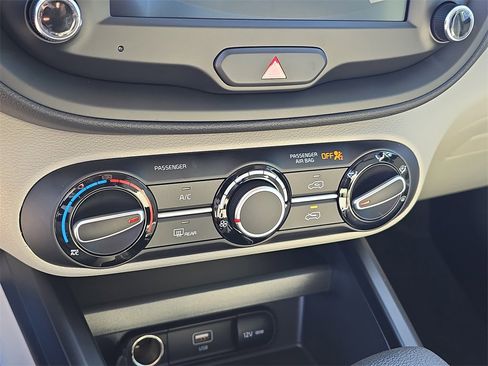 New 2025 Kia Soul LX image 25