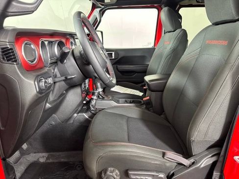 Used 2018 Jeep Wrangler Unlimited Rubicon AWD/4WD image 11