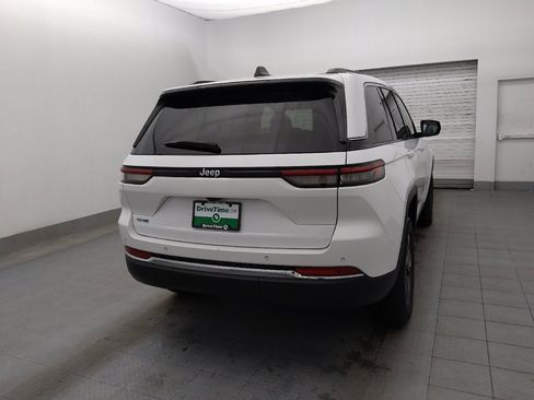 Used 2022 Jeep Grand Cherokee Limited 4xe image 7