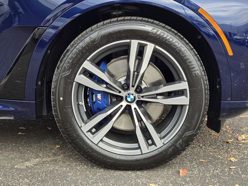 New 2026 BMW X7 M60i image 11