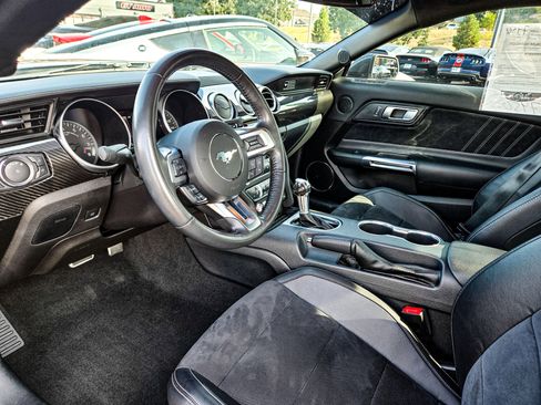 Used 2020 Ford Mustang GT Premium w/ Carbon Sport Interior Package image 9