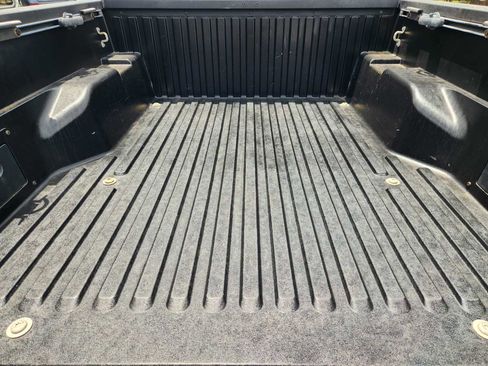 Used 2016 Toyota Tacoma SR5 w/ Towing Package RWD image 31