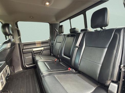 Used 2019 Ford F250 Lariat w/ Lariat Value Package AWD/4WD image 25
