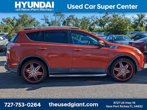 Used 2016 Toyota RAV4 XLE FWD image 2