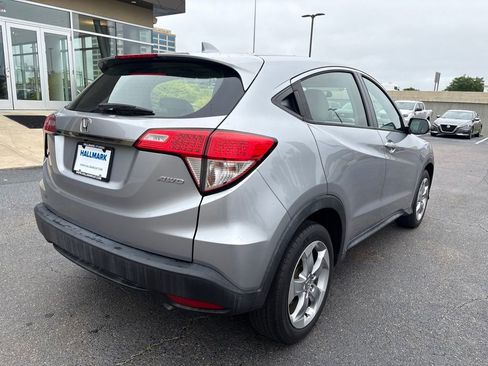 Used 2020 Honda HR-V LX image 5
