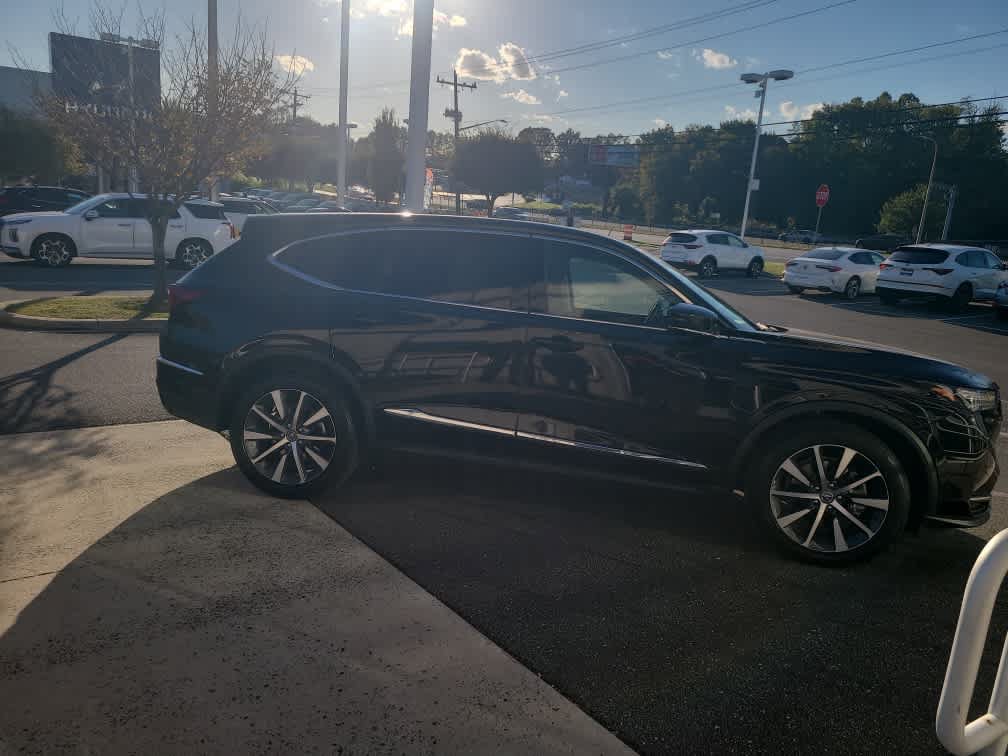 Used 2026 Acura MDX w/ Technology Package AWD/4WD image 1