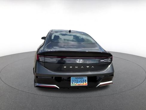 Used 2025 Hyundai Sonata SEL FWD image 12